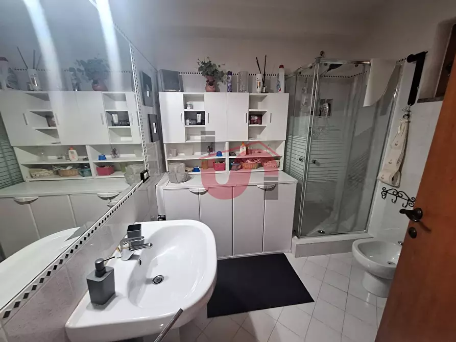 Immagine 43 di Villa in vendita  in Via Antonio di Stasi a Apollosa