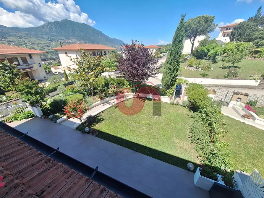 Immagine 26 di Villa in vendita  in Via Antonio di Stasi a Apollosa