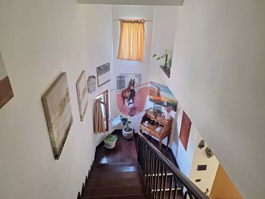 Immagine 18 di Villa in vendita  in Via Antonio di Stasi a Apollosa