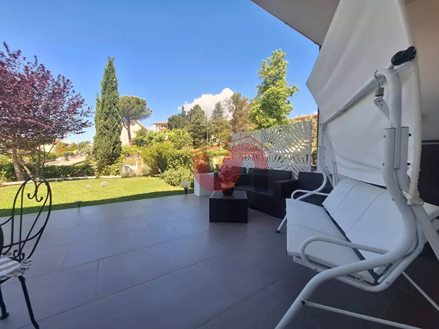 Immagine 48 di Villa in vendita  in Via Antonio di Stasi a Apollosa