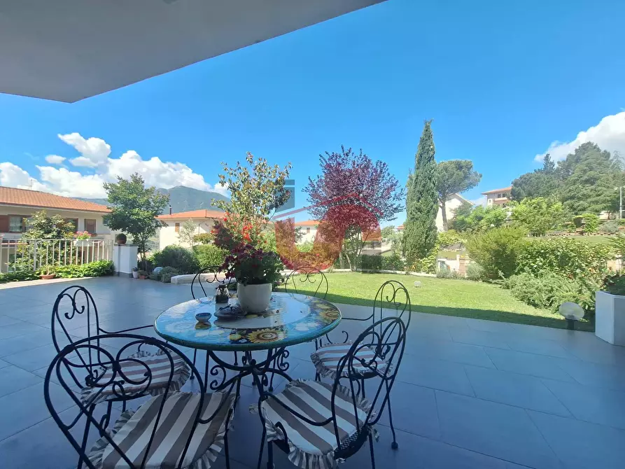 Immagine 49 di Villa in vendita  in Via Antonio di Stasi a Apollosa