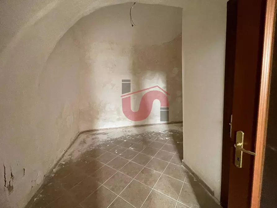 Immagine 6 di Locale commerciale in vendita  in Via Rotabile a Baselice