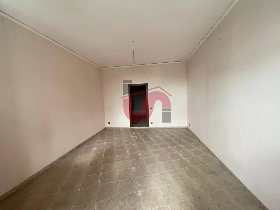 Immagine 5 di Locale commerciale in vendita  in Via Rotabile a Baselice