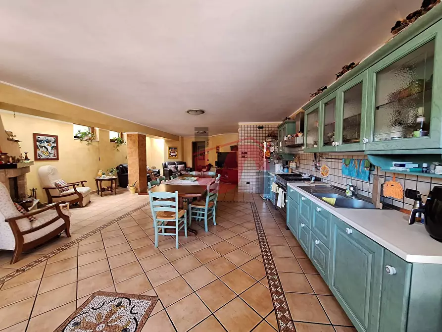 Immagine 16 di Villa in vendita  in Via Luigi Sturzo a Benevento