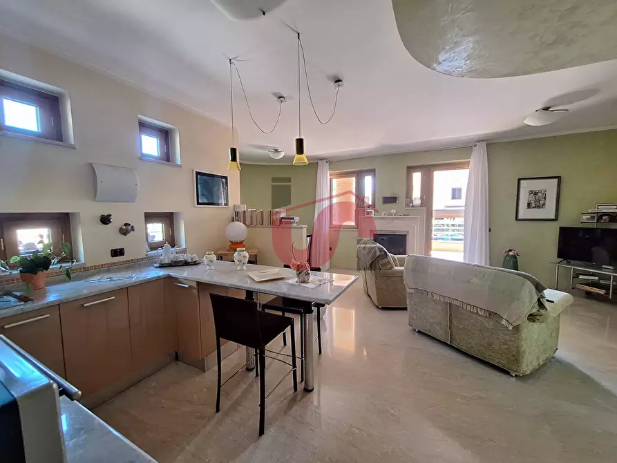 Immagine 8 di Villa in vendita  in Via Luigi Sturzo a Benevento