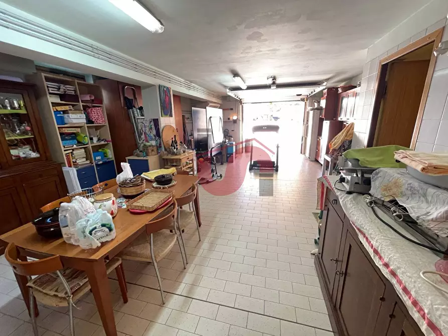Immagine 35 di Villa in vendita  in Via Luigi Sturzo a Benevento