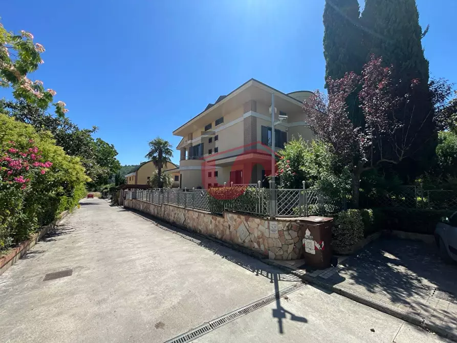 Immagine 53 di Villa in vendita  in Via Luigi Sturzo a Benevento