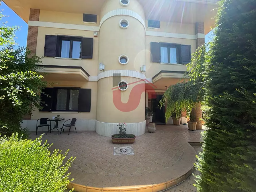 Immagine 2 di Villa in vendita  in Via Luigi Sturzo a Benevento