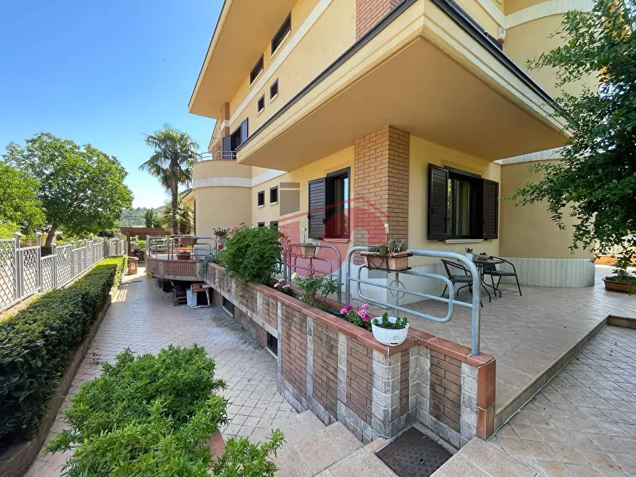 Immagine 40 di Villa in vendita  in Via Luigi Sturzo a Benevento