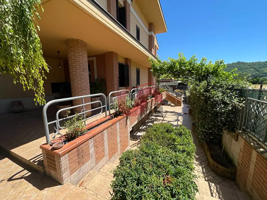 Immagine 39 di Villa in vendita  in Via Luigi Sturzo a Benevento
