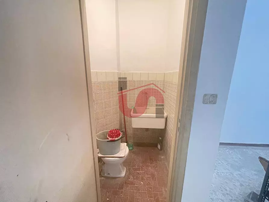 Immagine 4 di Box auto in affitto  in Via Torre della Catena a Benevento