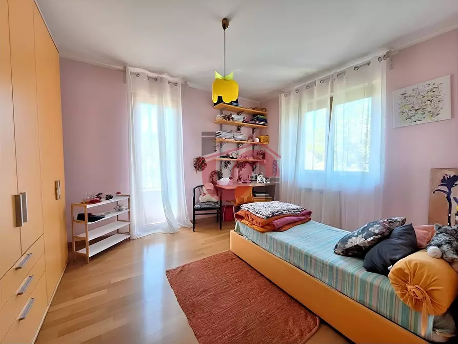 Immagine 24 di Villa in vendita  in Via Luigi Sturzo a Benevento