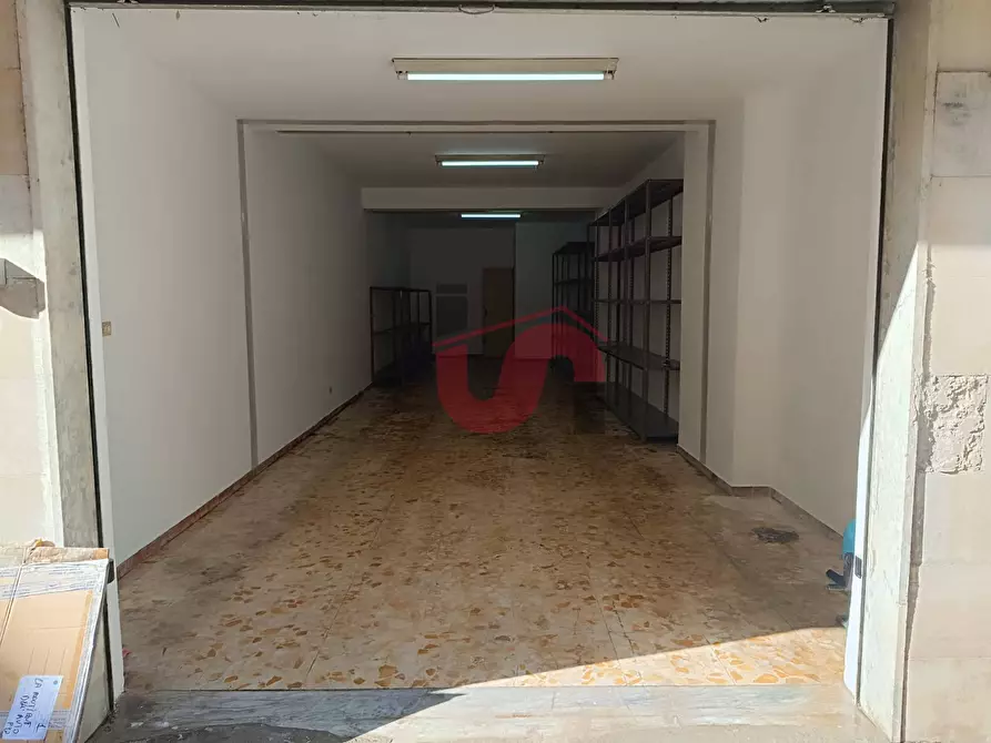 Immagine 2 di Box auto in affitto  in Via Torre della Catena a Benevento