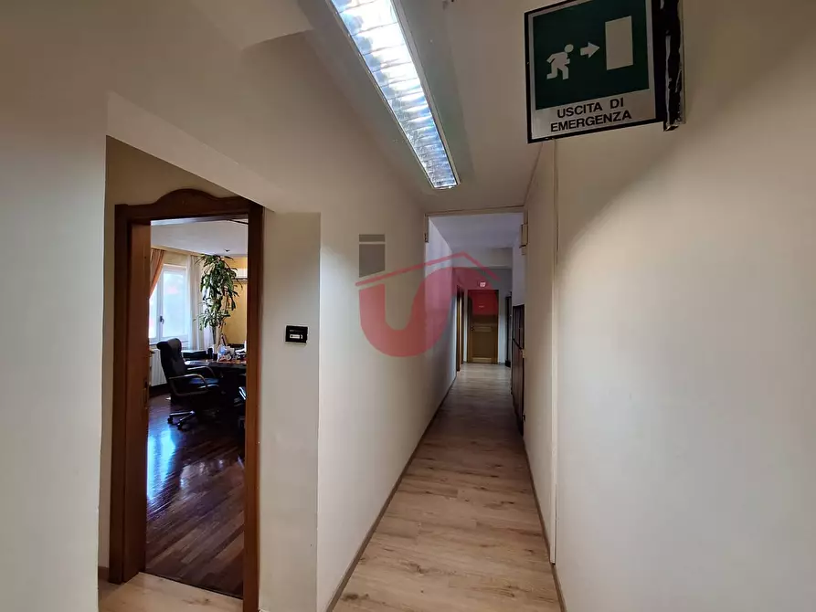 Immagine 11 di Ufficio in affitto  in Via Santa Colomba a Benevento