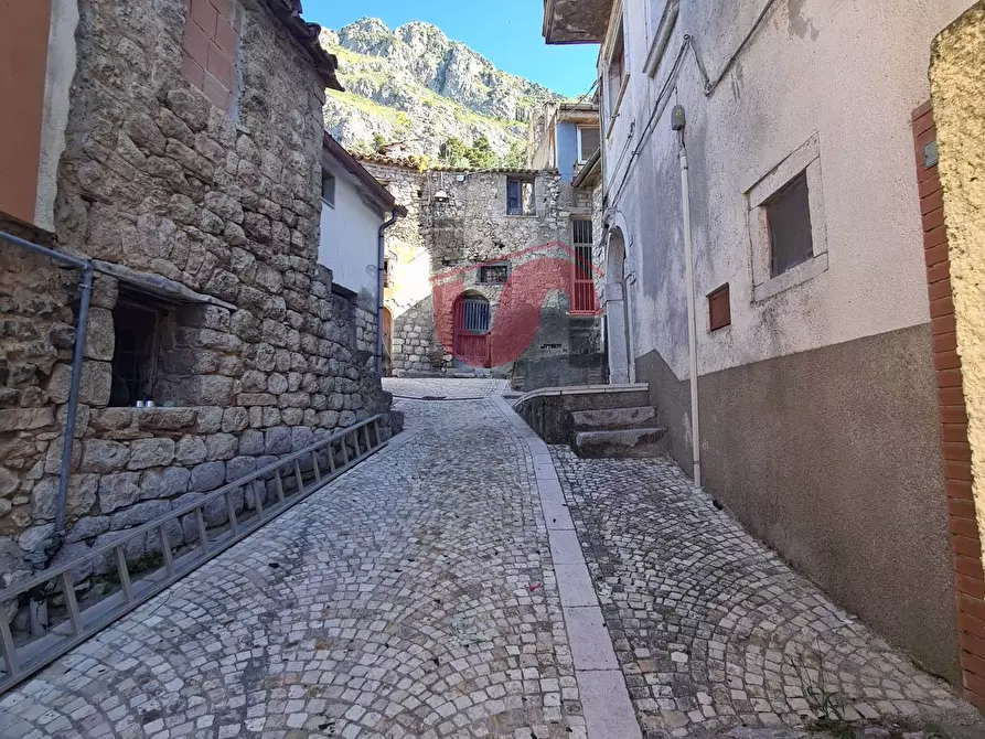 Immagine 3 di Casa semindipendente in vendita  in Contrada Barassano a Vitulano