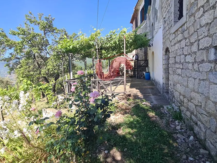Immagine 23 di Casa semindipendente in vendita  in Contrada Barassano a Vitulano