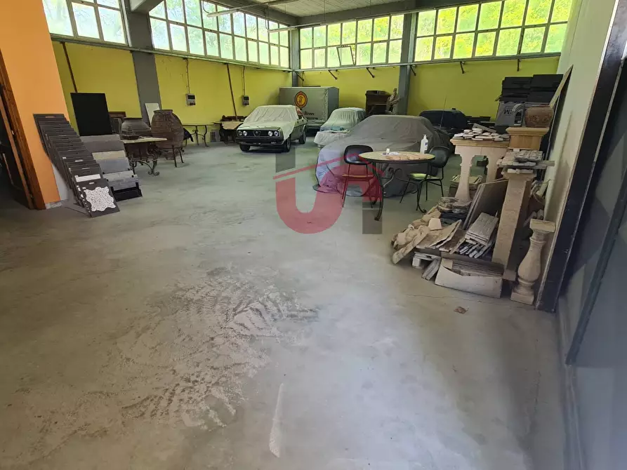Immagine 5 di Locale commerciale in affitto  in Contrada Pianella a Morcone