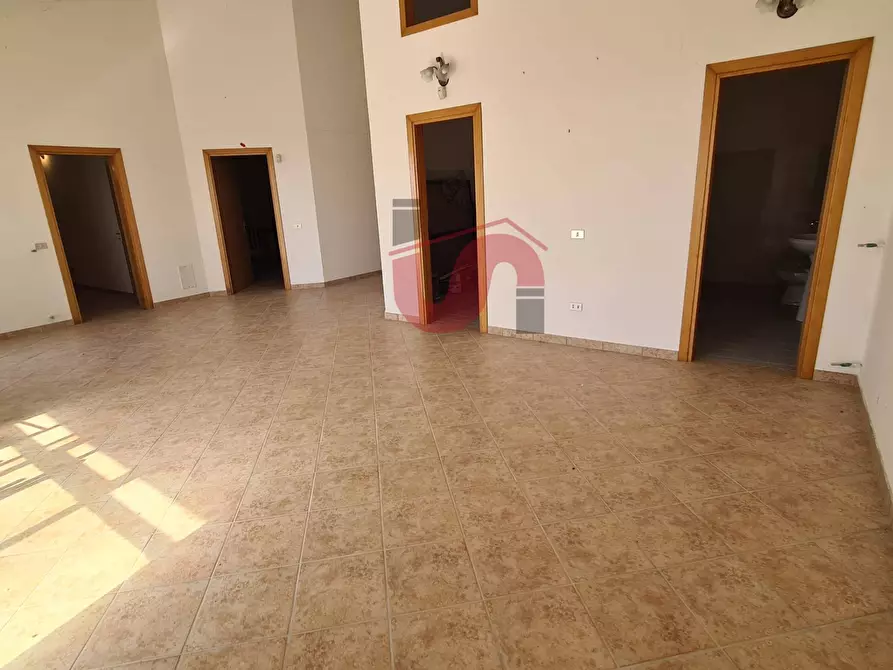 Immagine 10 di Locale commerciale in affitto  in Contrada Pianella a Morcone