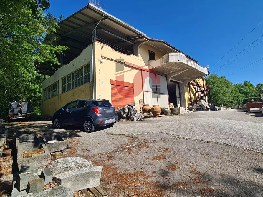 Immagine 1 di Locale commerciale in affitto  in Contrada Pianella a Morcone