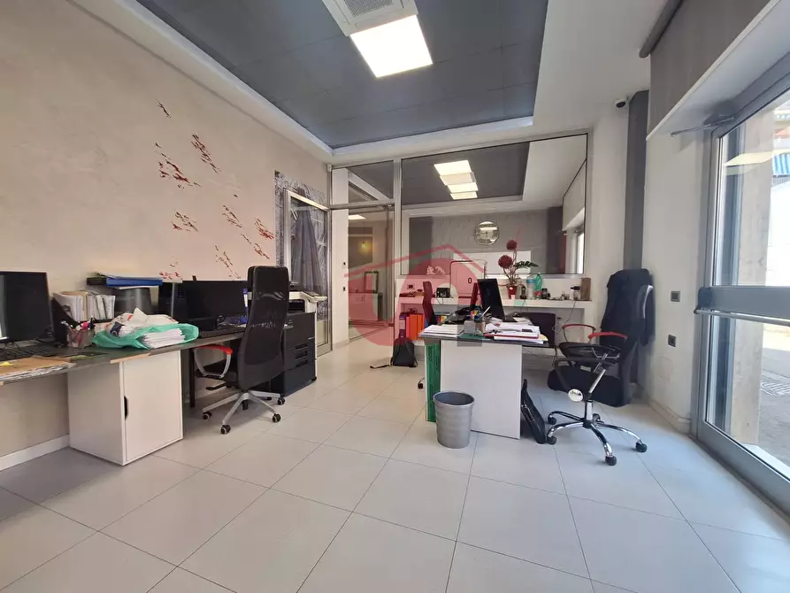 Immagine 15 di Ufficio in vendita  in Via Vanvitelli a Benevento