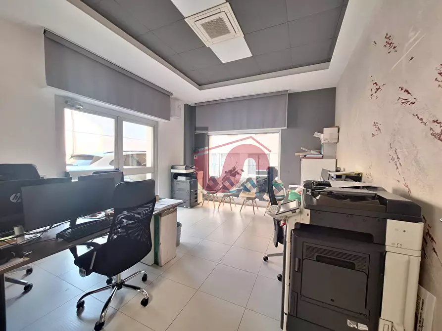 Immagine 18 di Ufficio in vendita  in Via Vanvitelli a Benevento