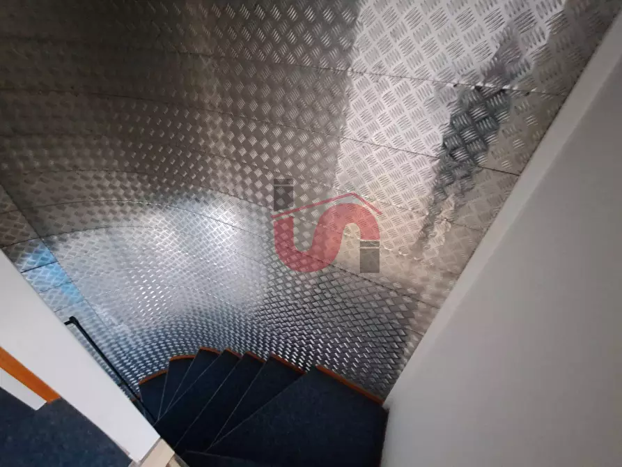 Immagine 13 di Locale commerciale in affitto  in Corso Vittorio Emanuele a Benevento