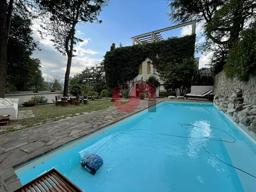 Immagine 15 di Villa in affitto  in Via ferinando bozza a Benevento