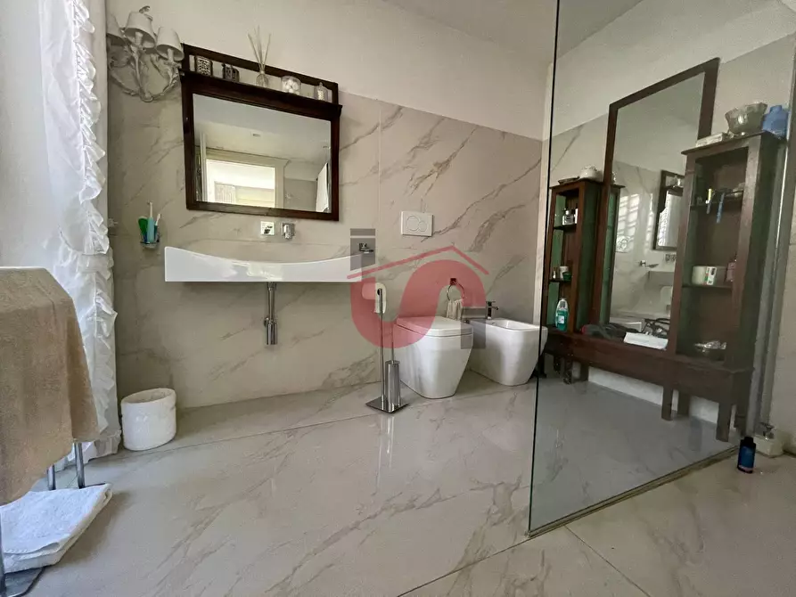 Immagine 28 di Villa in affitto  in Via ferinando bozza a Benevento