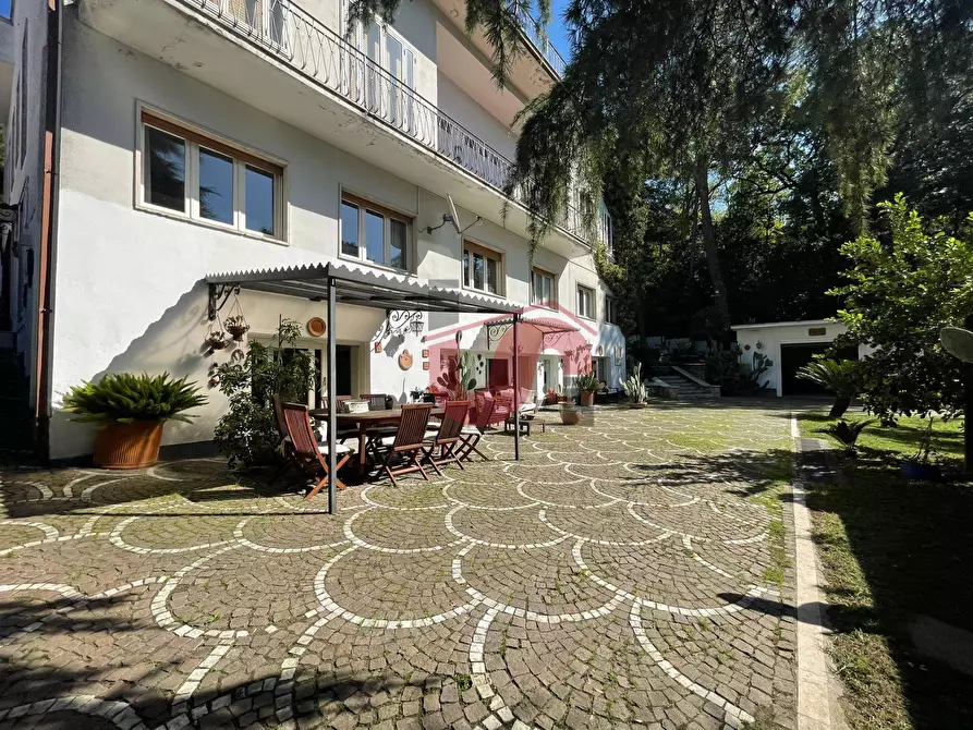 Immagine 45 di Villa in affitto  in Via ferinando bozza a Benevento