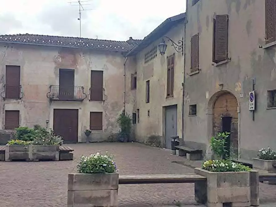 Immagine 1 di Rustico / casale in vendita  in Via Giani a Cassano Valcuvia