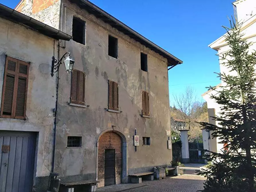 Immagine 4 di Rustico / casale in vendita  in Via Giani a Cassano Valcuvia