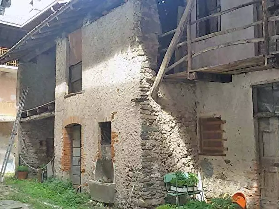 Immagine 8 di Rustico / casale in vendita  in Via Giani a Cassano Valcuvia
