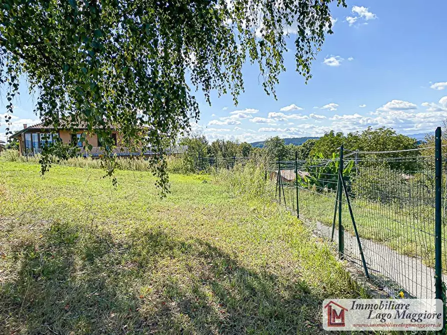 Immagine 7 di Terreno residenziale in vendita  in Via Rossini a Cadrezzate Con Osmate