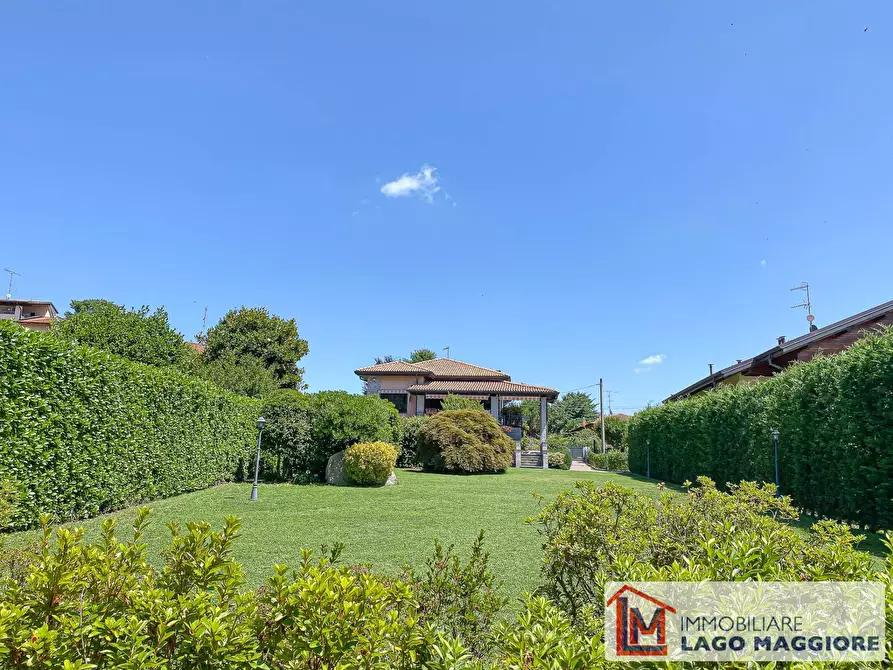 Immagine 2 di Villa in vendita  in Via Milano 470 a Ispra