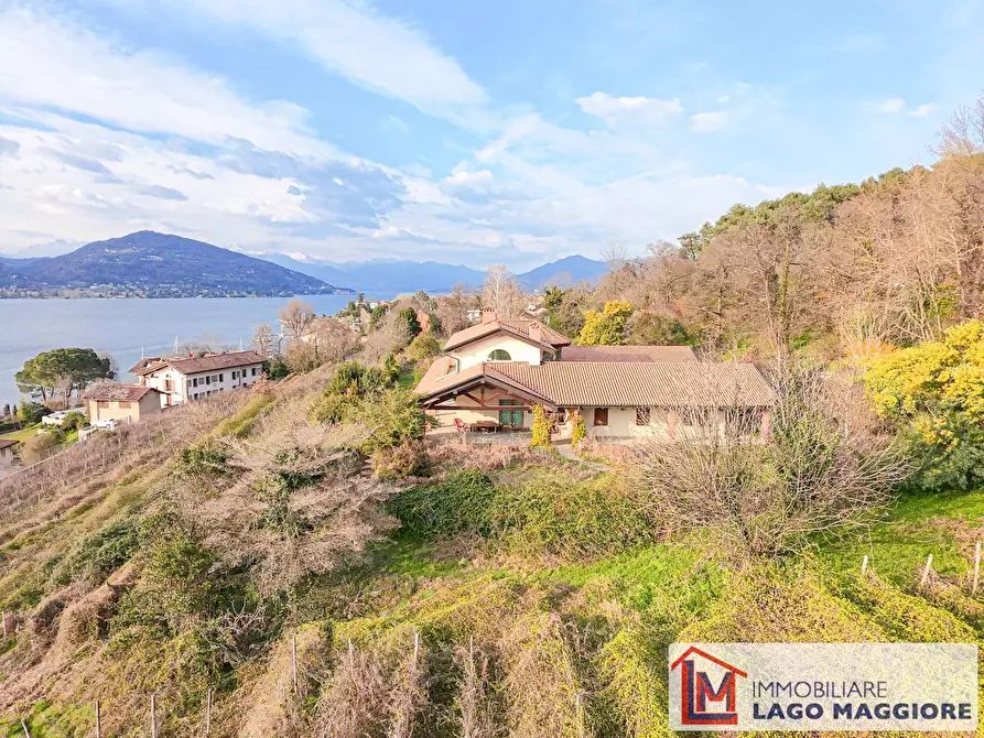 Immagine 2 di Villa in vendita  in Via Fermi a Ranco