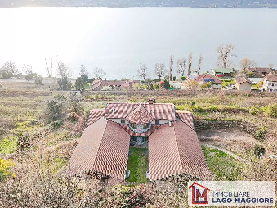 Immagine 4 di Villa in vendita  in Via Fermi a Ranco