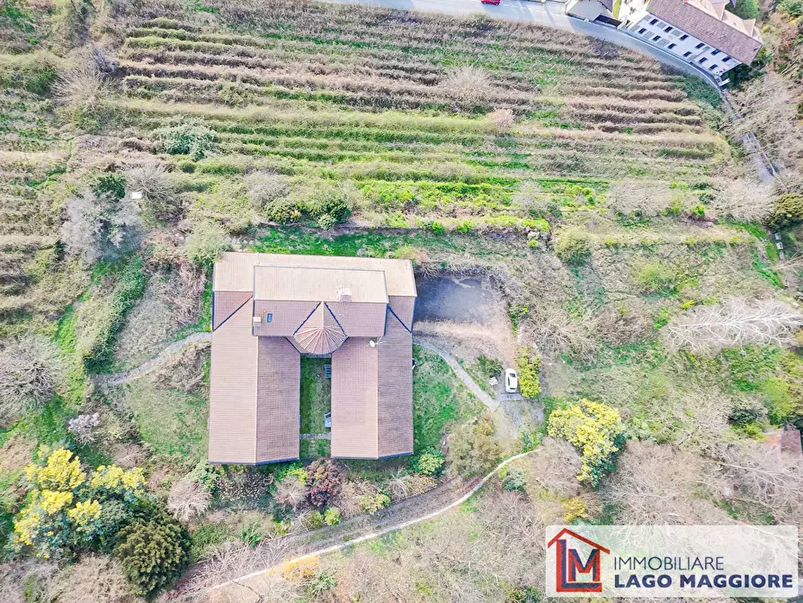 Immagine 9 di Villa in vendita  in Via Fermi a Ranco