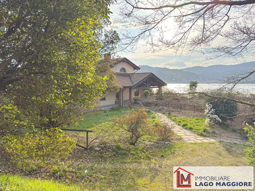 Immagine 10 di Villa in vendita  in Via Fermi a Ranco