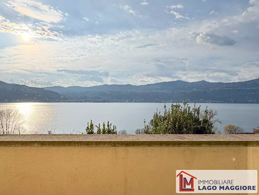 Immagine 13 di Villa in vendita  in Via Fermi a Ranco