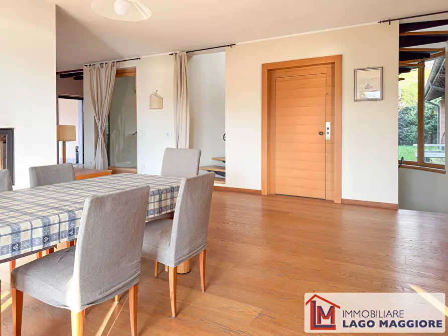 Immagine 24 di Villa in vendita  in Via Fermi a Ranco