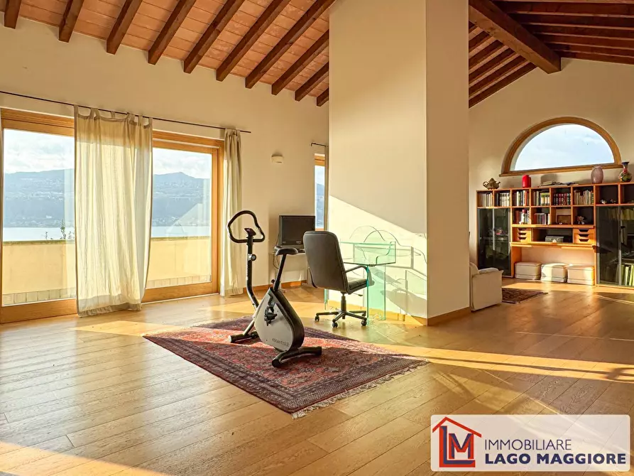 Immagine 36 di Villa in vendita  in Via Fermi a Ranco