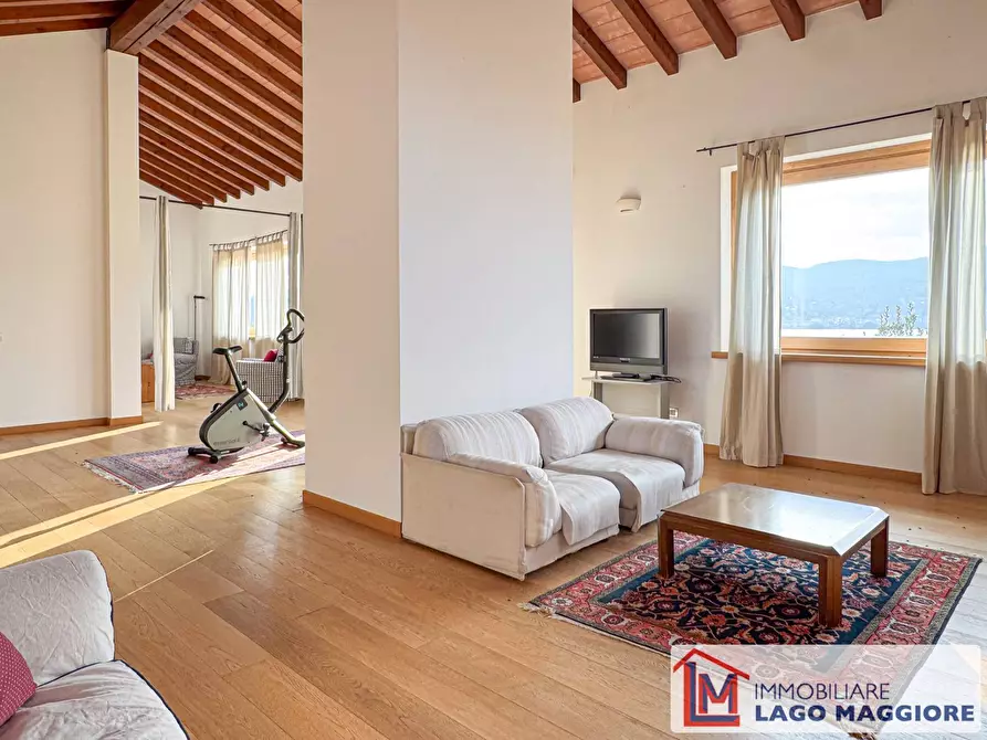 Immagine 38 di Villa in vendita  in Via Fermi a Ranco