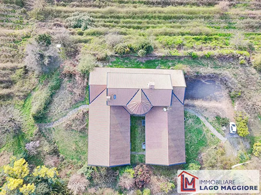 Immagine 43 di Villa in vendita  in Via Fermi a Ranco
