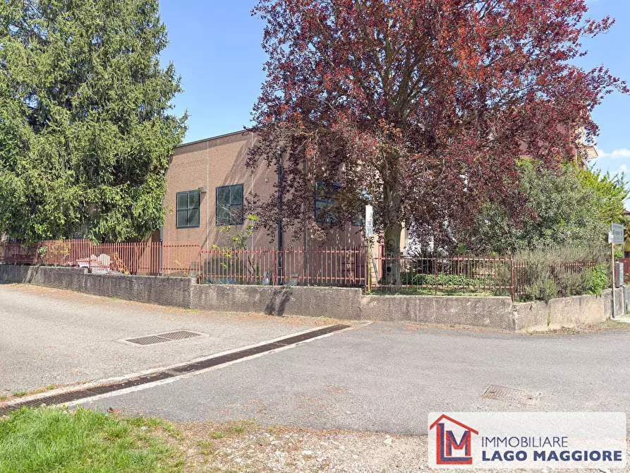 Immagine 8 di Laboratorio in vendita  in Via del Chiostro 21 a Gavirate