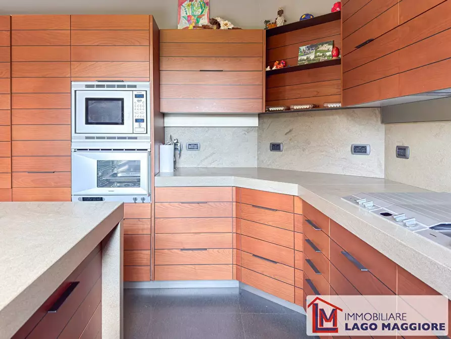 Immagine 40 di Villa in vendita  in Via Alberto a Ranco