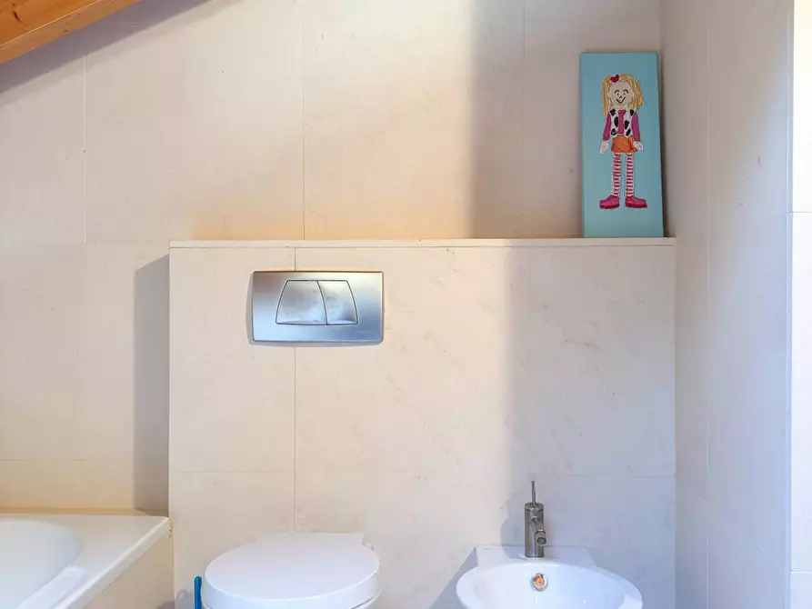 Immagine 71 di Villa in vendita  in Via Alberto a Ranco