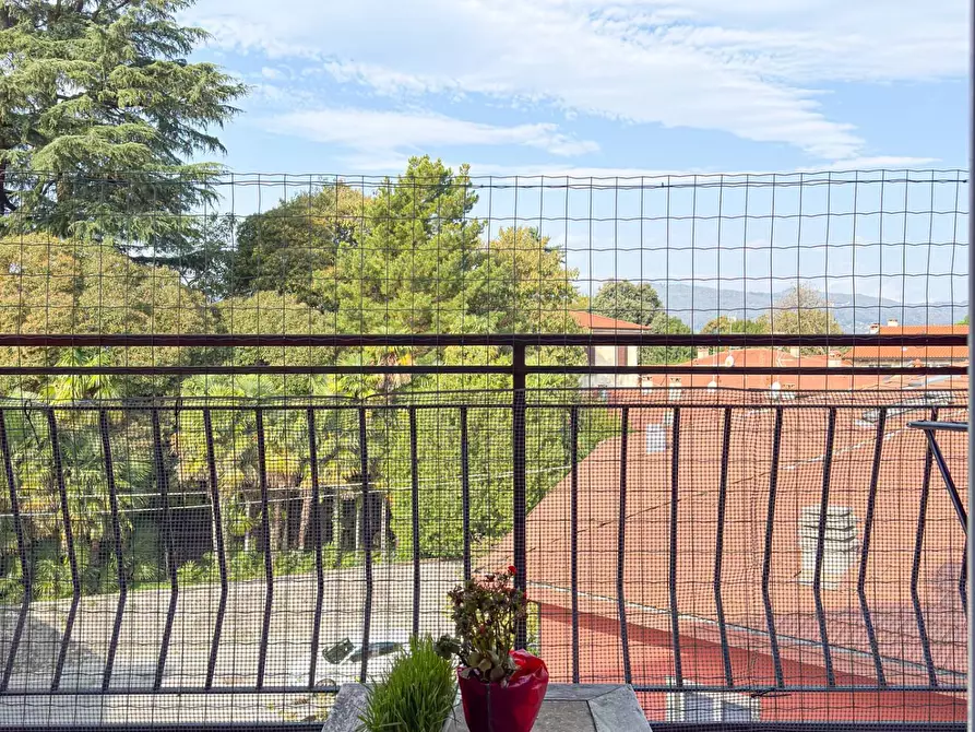 Immagine 9 di Appartamento in vendita  in Via Banetti a Ispra