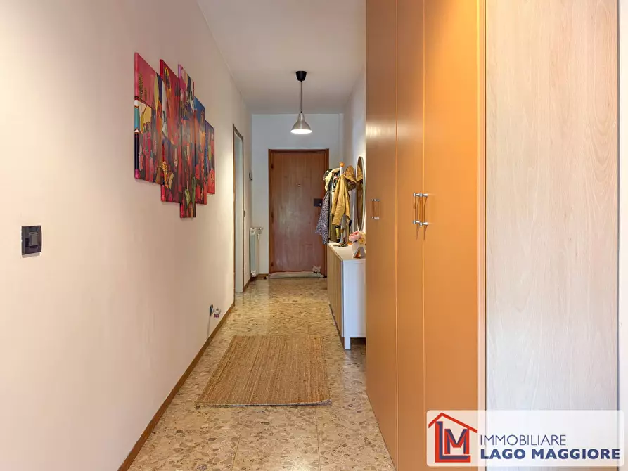 Immagine 12 di Appartamento in vendita  in Via Banetti a Ispra
