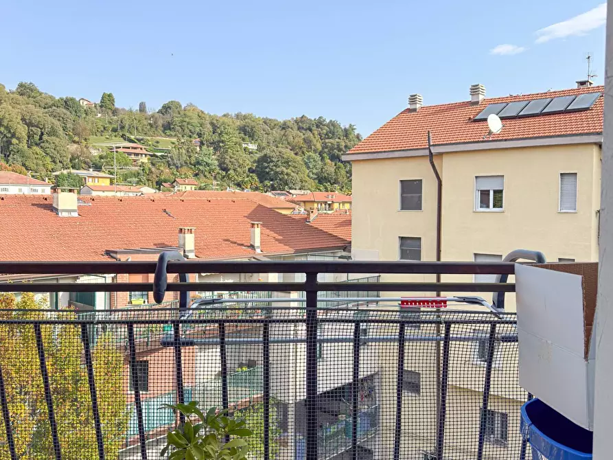 Immagine 18 di Appartamento in vendita  in Via Banetti a Ispra