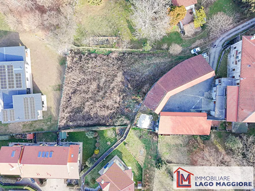 Immagine 7 di Terreno residenziale in vendita  in Via Roma a Cadrezzate Con Osmate